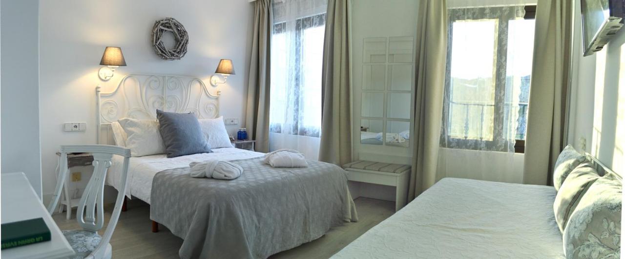 Ares Hotel Zamora Exterior photo